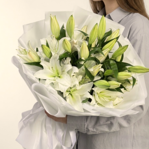 Elegant White Lilies Bouquet – 10 Stems